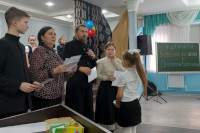 Конкурс «А ну-ка девочки!» для учащихся начальной школы в школе прп. Сергия Радонежского