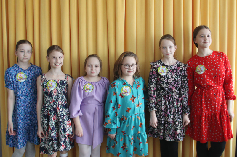 Конкурс «А ну-ка, девочки!» прошел в старшем звене школы в честь прп. Сергия Радонежского