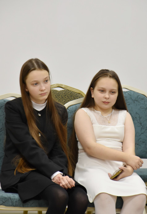 Күзгі бал: қуаныш, би және достық кеші