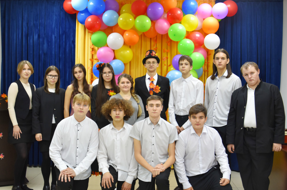 Тёплые краски осени, добрые улыбки и море впечатлений